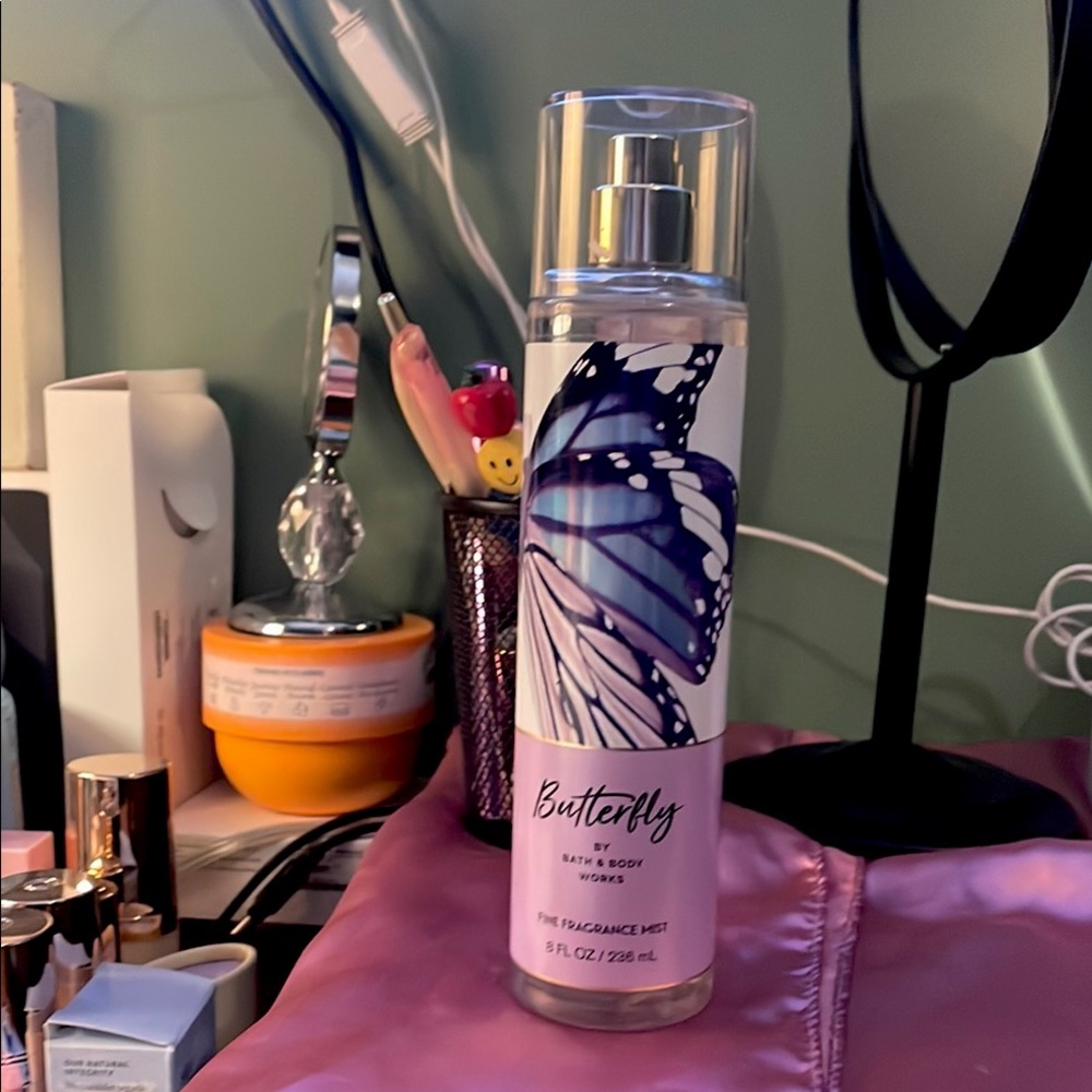 Butterfly 🦋 Fine fragrance by bath body works
